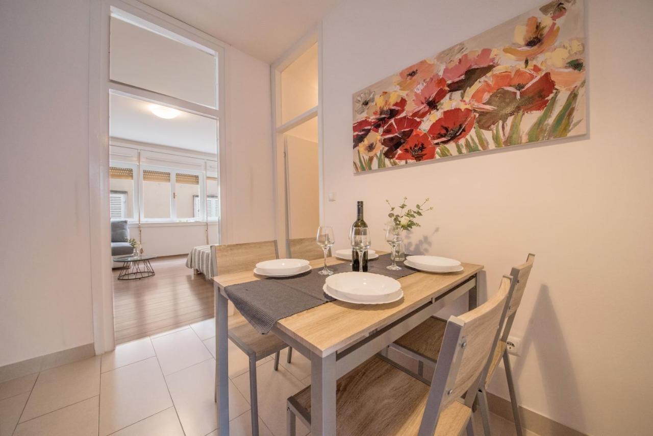 Aurora Apartman *