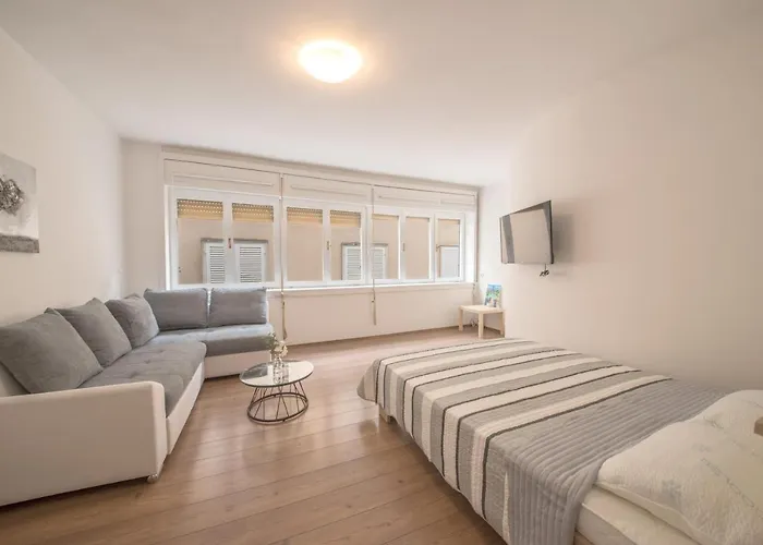 Aurora Apartment Zadar